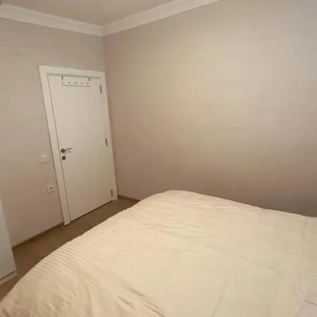 Newly Renovated Duplex Διαμέρισμα