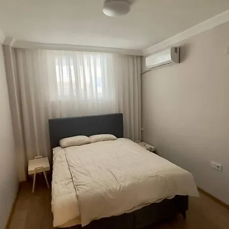 Newly Renovated Duplex Διαμέρισμα *
