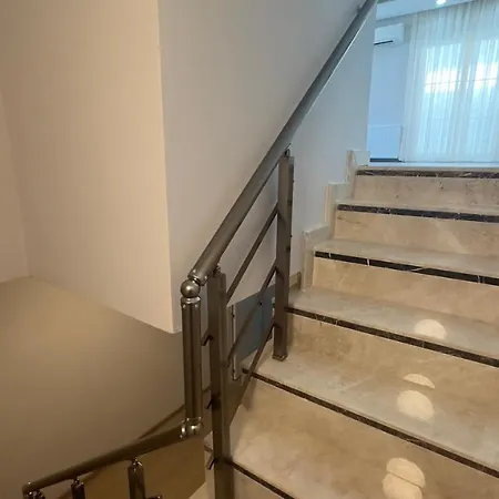Διαμέρισμα Newly Renovated Duplex Αττάλεια