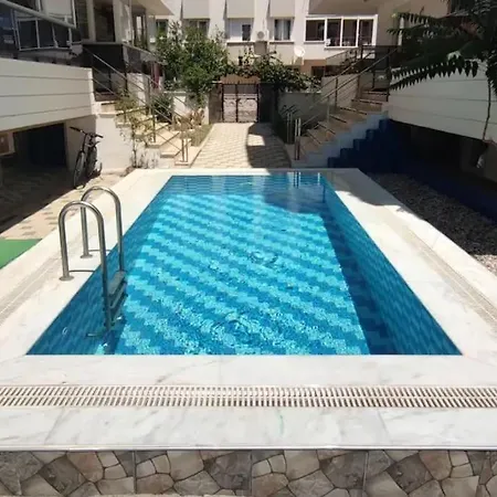 Διαμέρισμα Newly Renovated Duplex